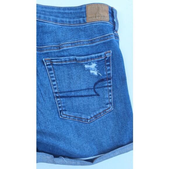 American Eagle Women's Midi Distressed Denim Shorts Blue Size 8 Rolled Hem - Picture 8 of 8